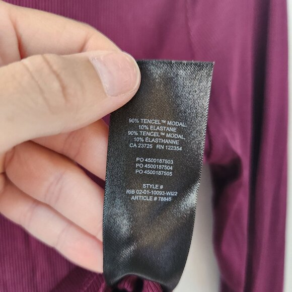 Sunday Best Aritizia Freshman Crop Purple Stretch Turtleneck Blouse Top Shirt M - Picture 6 of 6